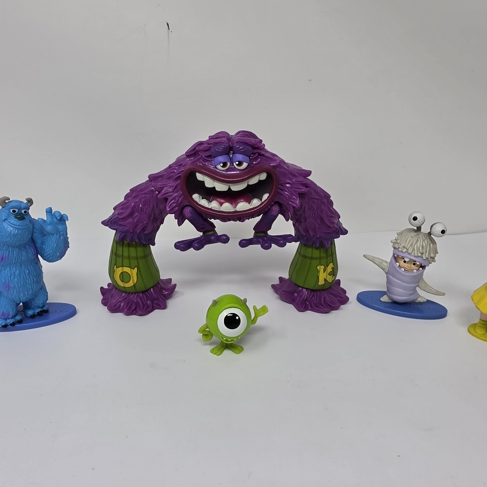 Monsters Inc. Figurines Sulley Mike Boo Purple University Monster Lot of 5